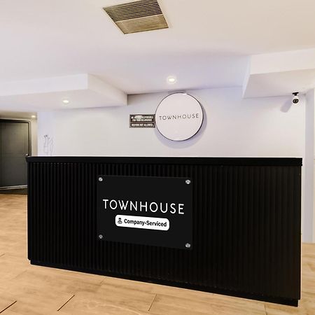 Super Townhouse Lakdikapul Hotel Hyderabad Exterior foto