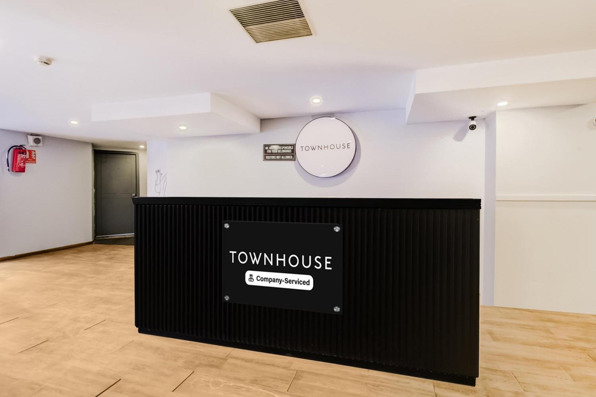 Super Townhouse Lakdikapul Hotel Hyderabad Exterior foto